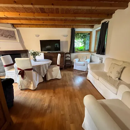 Blanc Le Duplex Apartmán Courmayeur